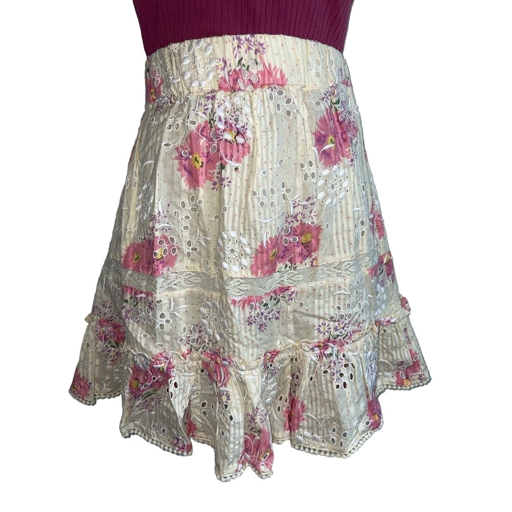 Walter Baker Floral Eyelet Mini Skirt‎ Cream Pink Pull On NWT Size M